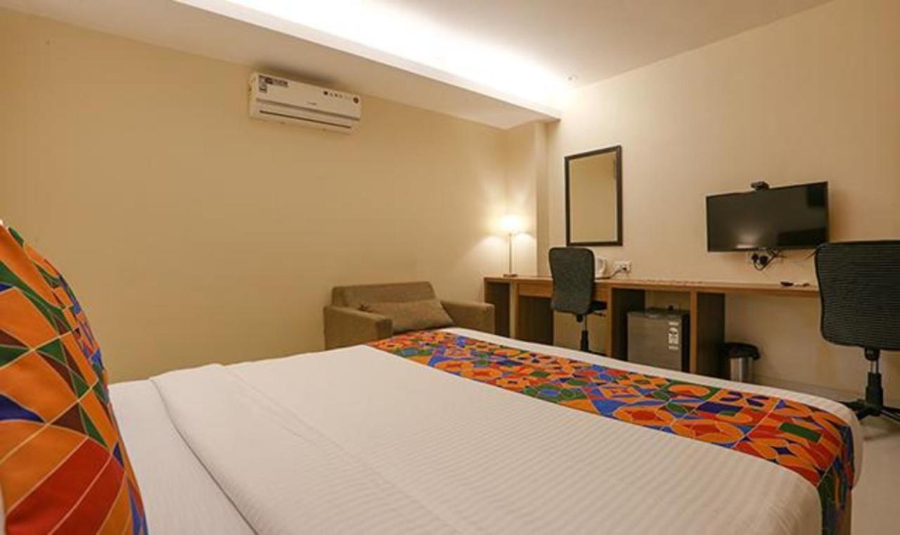 Fabhotel Royal International - Nr Mumbai International Airport Bagian luar foto
