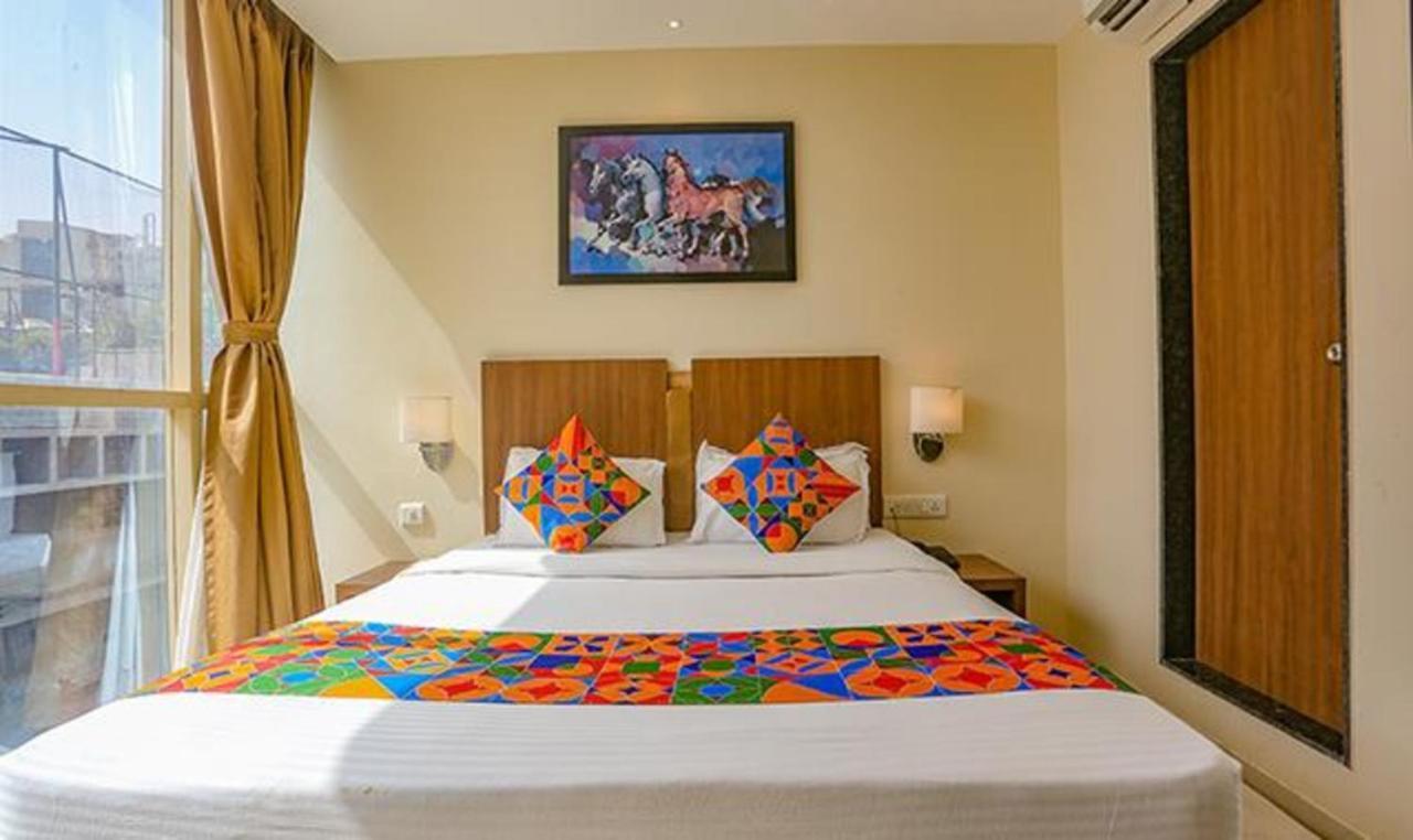 Fabhotel Royal International - Nr Mumbai International Airport Bagian luar foto